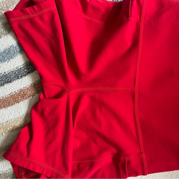 Athleta Women's Vibrant Red Bike Shorts - Picture 5 of 5